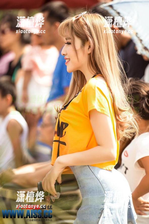 AISS爱丝(黄金版) - 萱萱去健身：写真里的拼搏与捣蛋，图片！是你想象中的那种嘛？