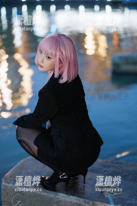 Cien恩恩 看看!Cien恩恩的黑贞兔女郎写真,兔子竟然可以这么撩