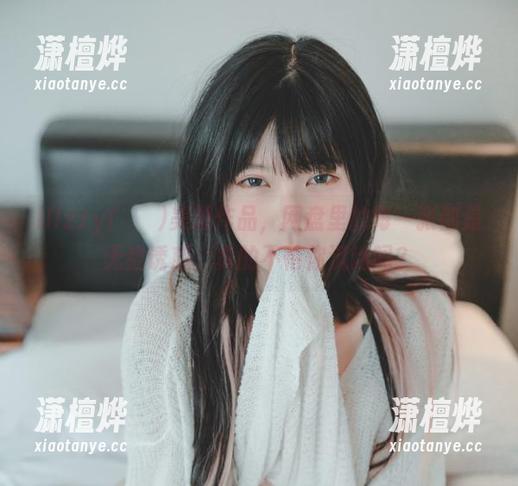 Hizzy(히지)美脚作品，网盘里的每一张都是无敌诱惑，真的不怕你沉迷吗？