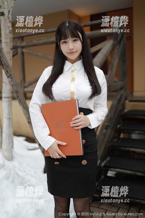 MFStar模范学院-柒喜小baby MFStar模范学院 - 在线游览柒喜小baby浴缸合集:一场泡泡与快乐的奇妙之旅!