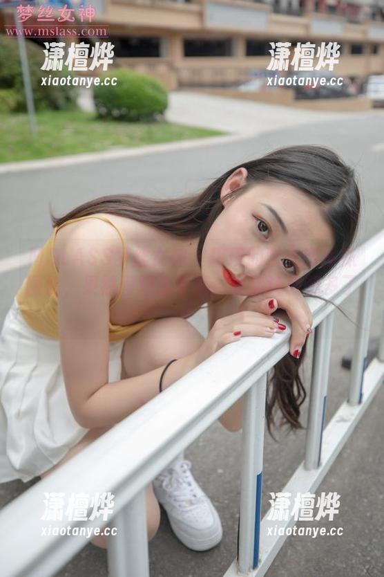 MSLASS梦丝女神-琪琪 MSLASS梦丝女神 - 琪琪的粉衣肉丝袜图包,果然理想太丰满,现实让我想多了!