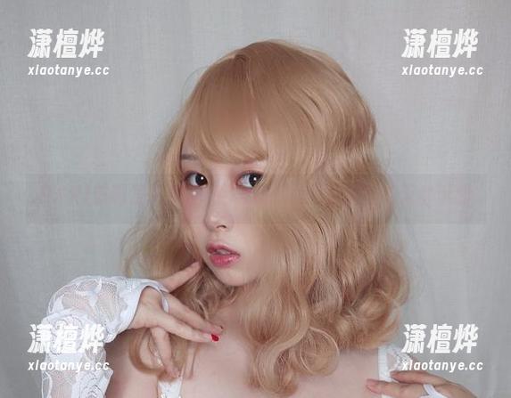 PAKI草莓酱 PAKI草莓酱强烈回归!原图展示JK黑丝的无敌可爱