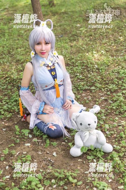 TouTiao头条女神-高韩菲 TouTiao头条女神 - 秘书高韩菲:一组写真让你的壁纸立马升级成艺术品!