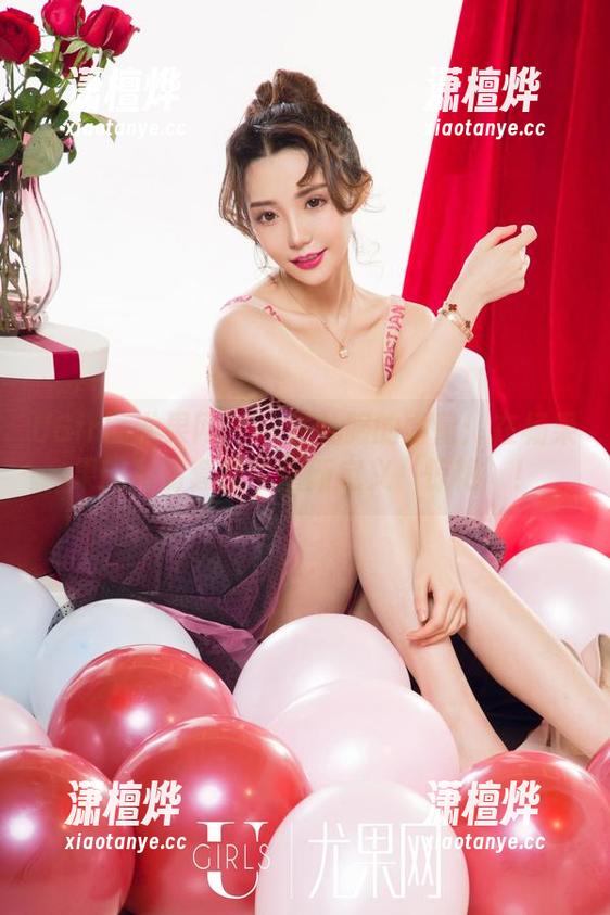 UGirls尤果网-杨果果 UGirls尤果网 - 一件礼服的力量:在杨果果的高清套图中重新定义‘惊艳’!