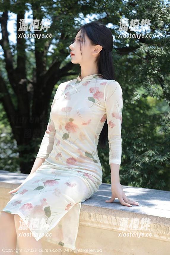 Xiuren秀人网-Yomi悠蜜 Xiuren秀人网 - 粉色幽思,Yomi悠蜜的图库冒险:谁说色彩不可以说话?