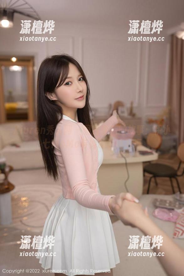 Xiuren秀人网-伊小七MoMo Xiuren秀人网 - 图片背后的故事:伊小七MoMo与她的清纯写真