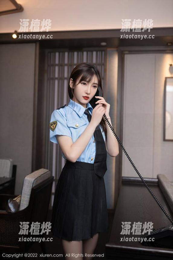 Xiuren秀人网-小雨baby Xiuren秀人网 - 何止是制服?小雨baby原图无圣光,带你看见不一样的她!