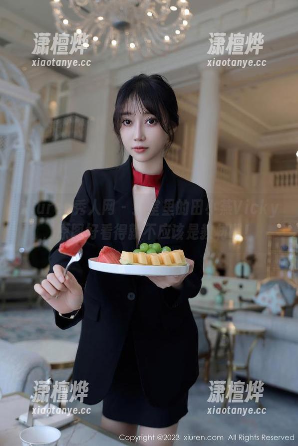 Xiuren秀人网-田小燕Vicky Xiuren秀人网 - 教室里的田小燕Vicky,原图好看得就不应该是教材啊!