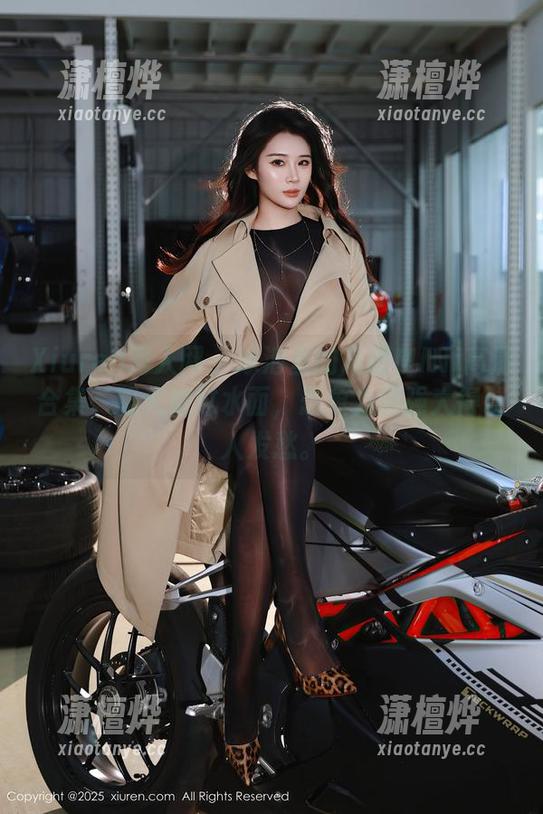 Xiuren秀人网-肉晴MINI Xiuren秀人网 - 泳池里的肉晴MINI高清合集,阳光透过水面,想象力量强大得让人发愁。
