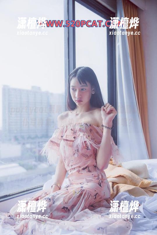 partycat轰趴猫 - 嘘！陈雅漫的最新女仆写真集，里边藏着谁的心事呢？