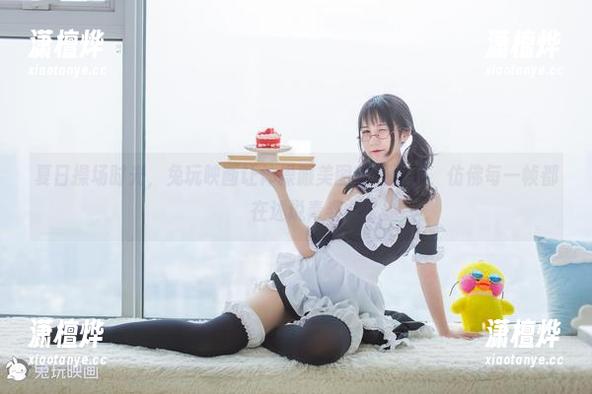 兔玩映画 夏日操场时光,兔玩映画让体操服美图走入生活,仿佛每一帧都在述说青春