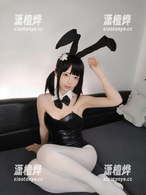 十万珍吱伏特 最新作品集来袭:十万珍吱伏特的睡裙,哇,这气氛...太不一样了!