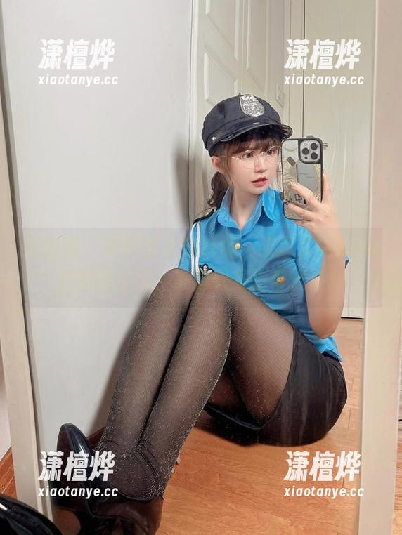 张思允nice 微密圈 - 不需要太多修饰,张思允nice牛仔短裤在线,美图效果自带光环!