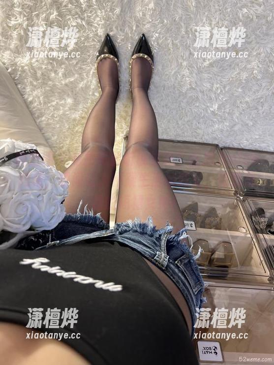 张思允nice 微密圈 - 私拍资源听说过吗?张思允nice短裙,瞬间让人怀疑生活的意义,你就是我的短裙女神!