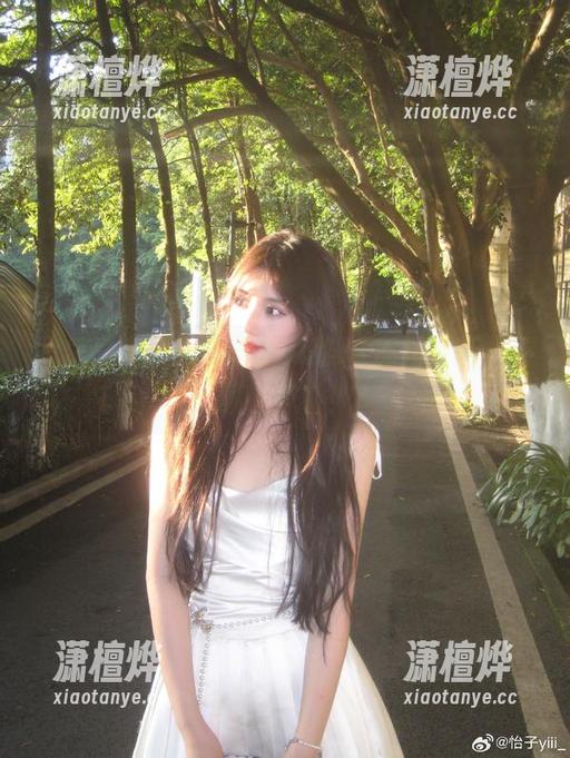 怡子yiii 大侠又来了!怡子yiii的JK原图更新,素颜也好看!