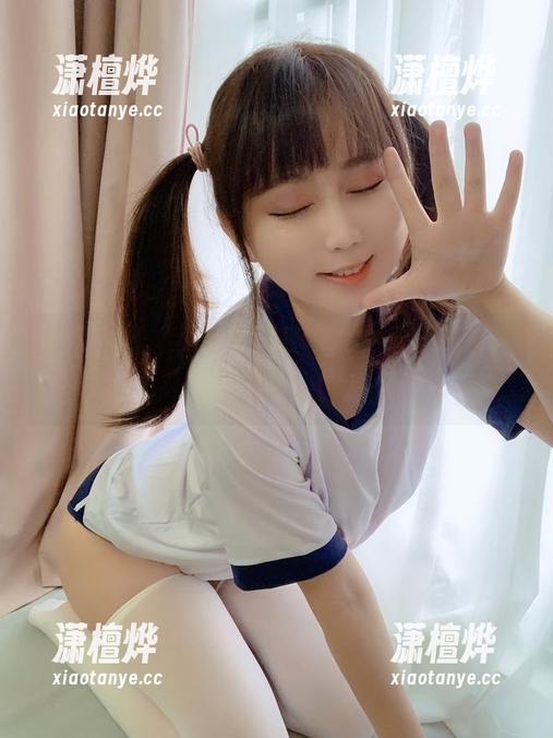 私拍一出，‘是依酱吖’就化身奶牛女神，舔屏不止！