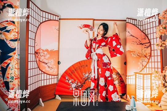 果团网 - 下载王语纯的丝袜套图，保证你会多看两眼的那种