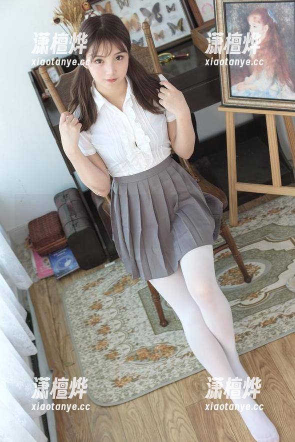 森萝财团 森萝财团:这是我看过最娇滴滴的黑丝妹妹私房图包!