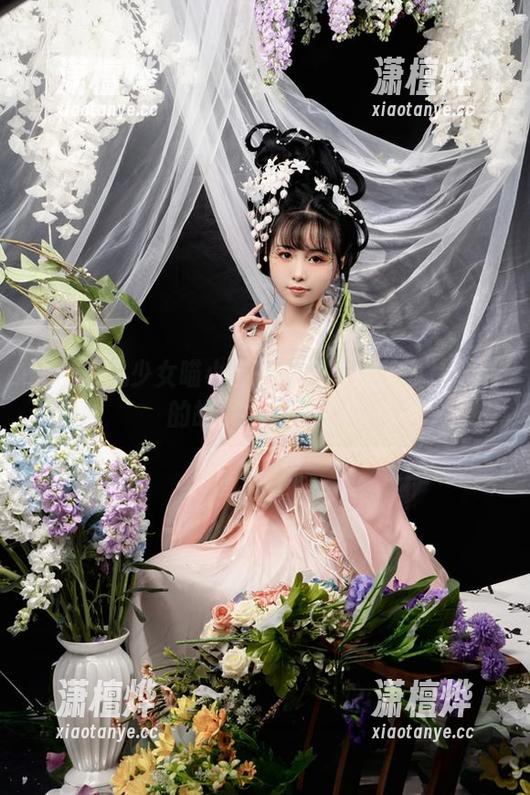 爆机少女喵小吉 跟着爆机少女喵小吉一起看妹妹:图片背后的故事太有趣了!