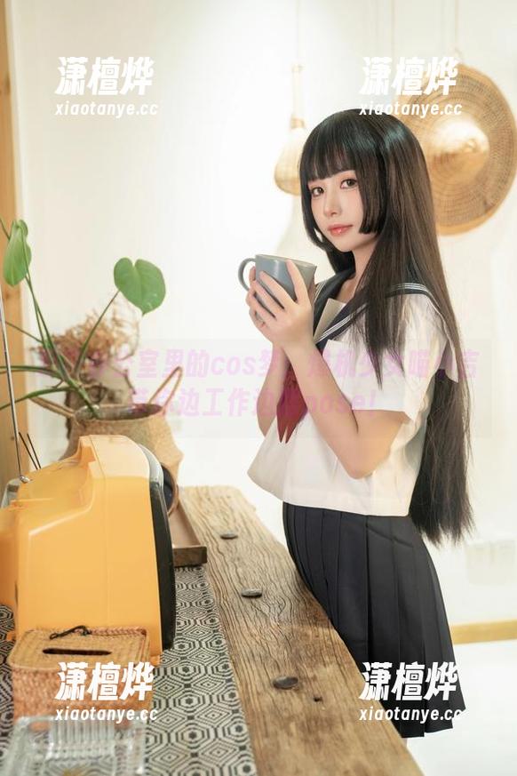 爆机少女喵小吉 那些办公室里的cos梦:爆机少女喵小吉带你边工作边摆pose!