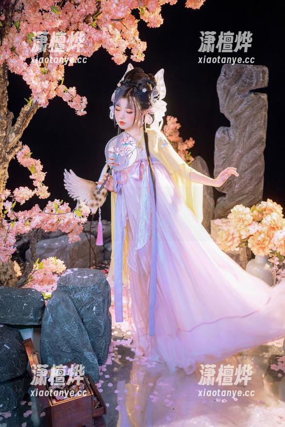 爆机少女喵小吉 套图大揭秘:爆机少女喵小吉的兔女郎风采,不仅可爱还有点二!