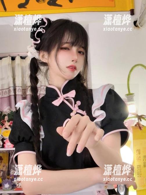 狐玖玖 狐玖玖油亮合集,不经意间分享的霓虹围绕!