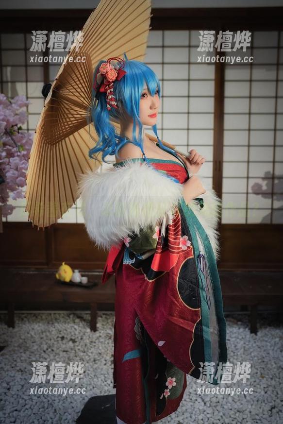 瓜希酱在线，谁能拒绝这样的美腿作品？