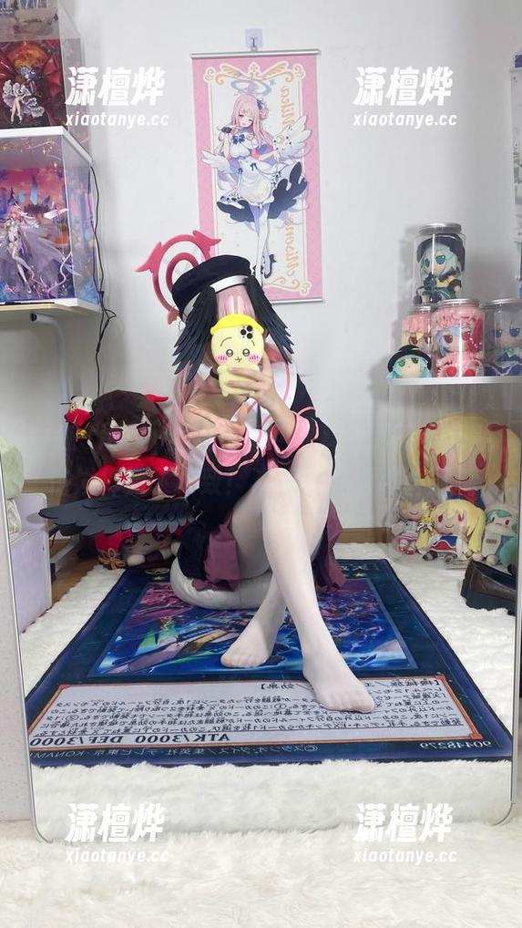 白栎Shirly 白栎Shirly的清纯图包,真的是把清新脱俗发挥到了极致!不过小心别被雷到。