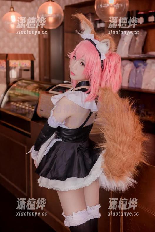 白神泱 最新写真集:白神泱的厨娘风采,散发着有点小调皮的气息