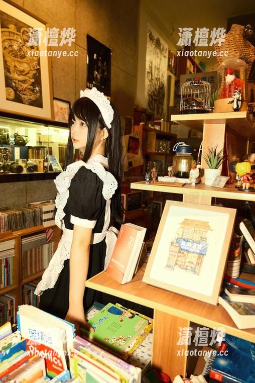 白莉爱吃巧克力 白莉爱吃巧克力职业装的日常:每一套图都是小惊喜,快来下载带走吧!