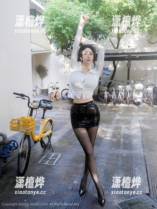 秀人网-FoxYini孟狐狸 秀人网 - 吹响圣诞号角!FoxYini孟狐狸的写真更新又有新花样了!