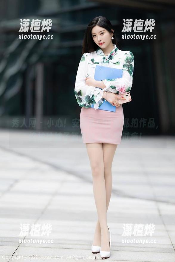 秀人网-安妮BABY 秀人网 - 小心!安妮BABY的私拍作品,这袖珍妹子简直让人大呼过瘾!