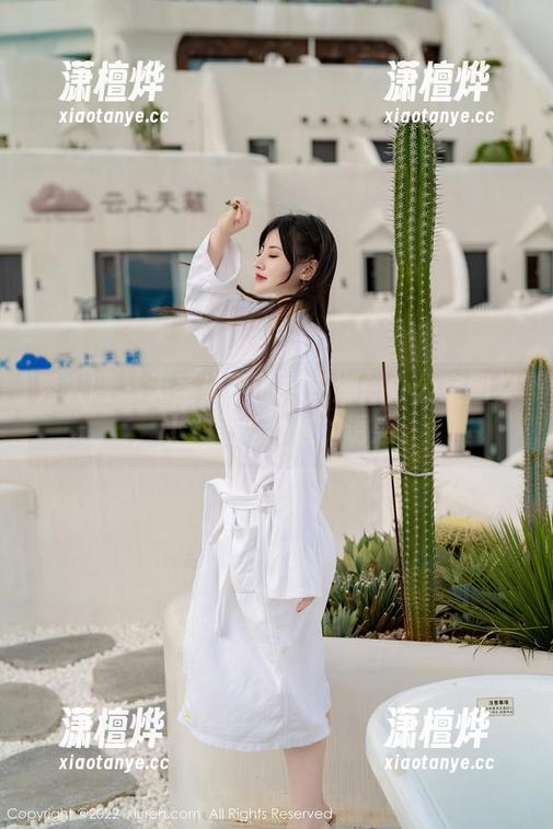 秀人网-沐娜娜 秀人网 - 无圣光下的沐娜娜:办公室图集,让人无处可逃的诱惑。