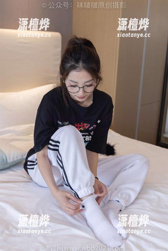 袜啵啵-小安 袜啵啵 - 福利要不要?小安的女仆图包给你答案,哈哈!