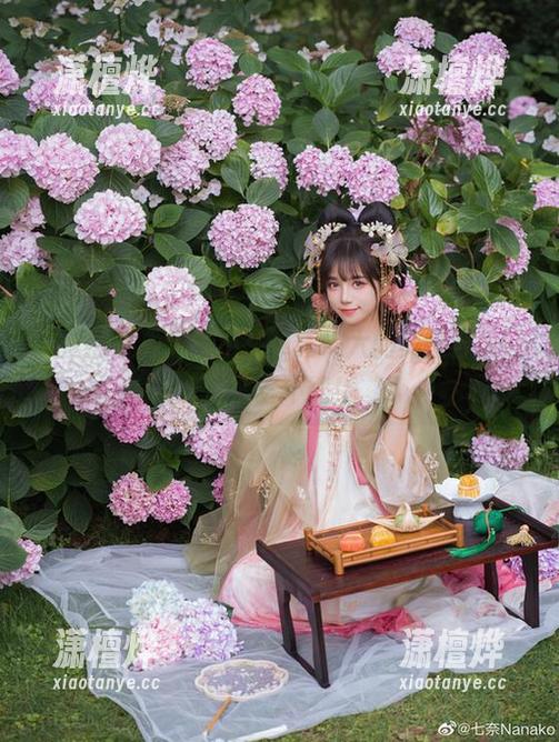 贰加六 灰丝的魅力无处不在,贰加六的美图合集让你欲罢不能!